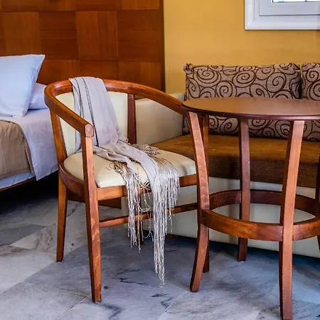 Anna Ageliki Lejlighedshotel Damnoni